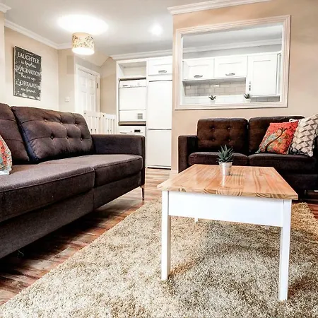 Σπίτι διακοπών Fabulous City Townhouse With Parking Max 6 Guests
