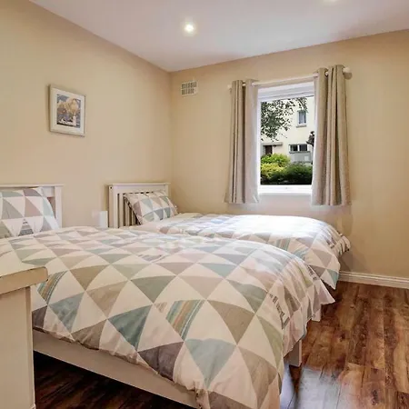 Fabulous City Townhouse With Parking Max 6 Guests